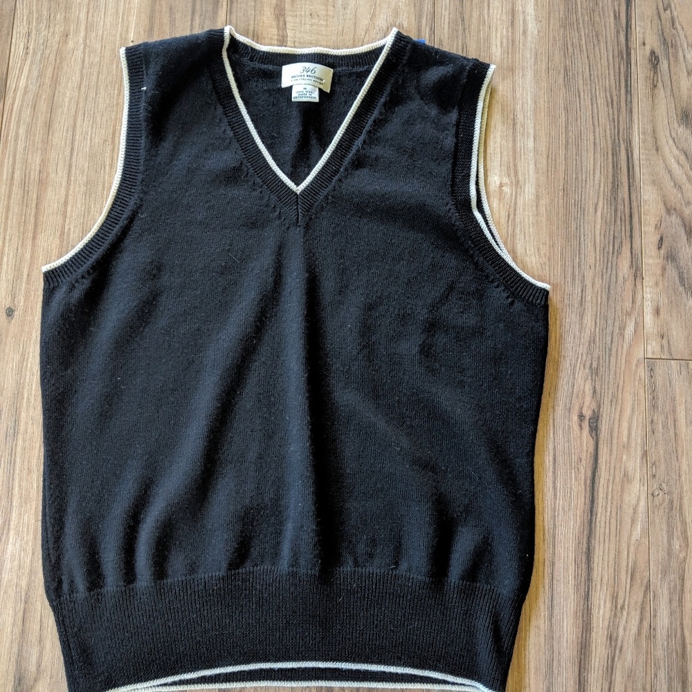 Brooks Brothers. Black vest. Medium.